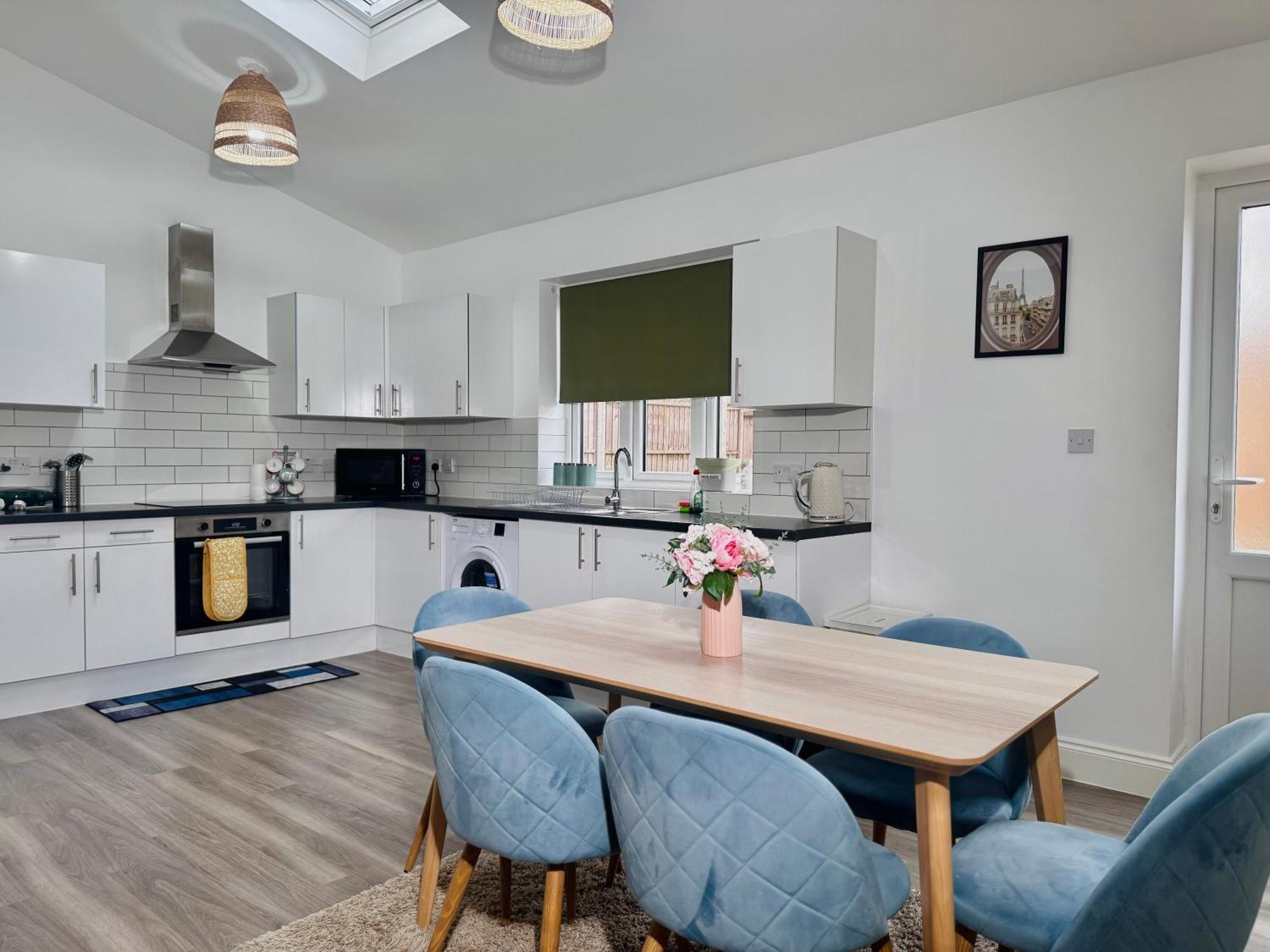Cosy 1-Bed Flat 30Min To Central London & Parking Exterior photo