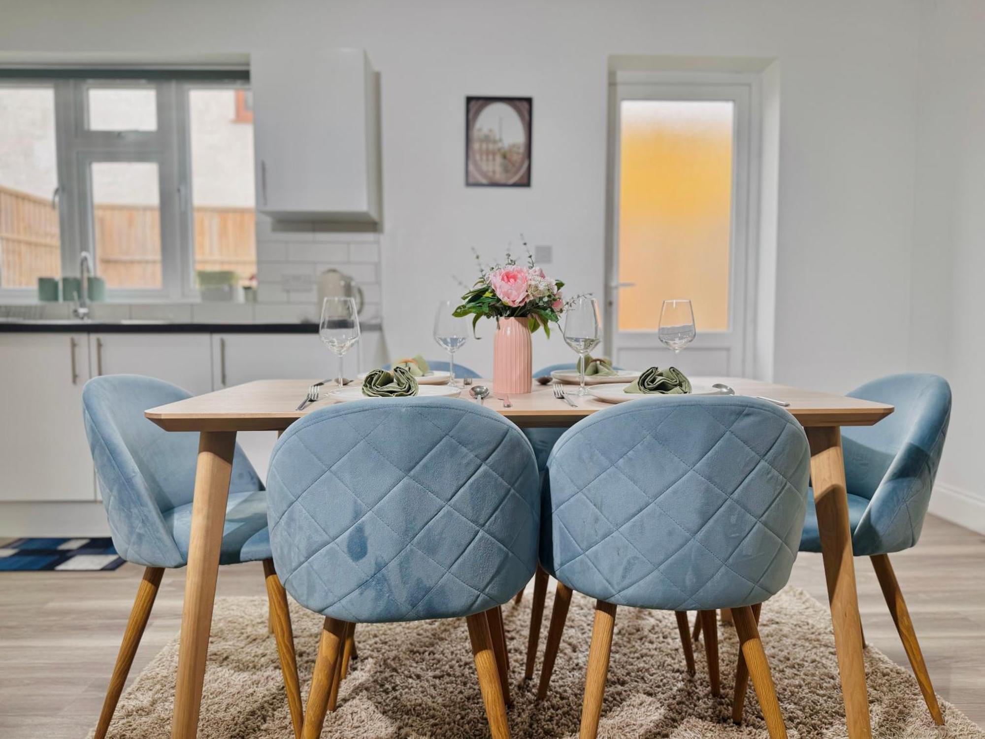 Cosy 1-Bed Flat 30Min To Central London & Parking Exterior photo